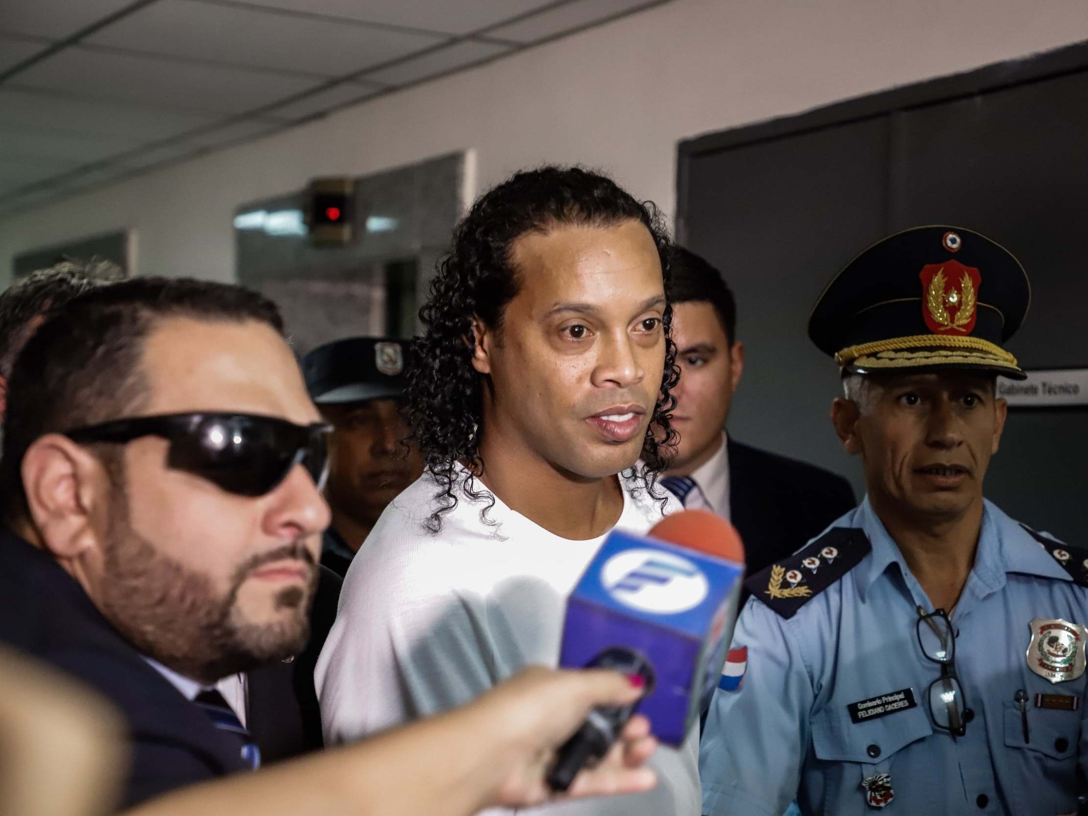 Ronaldinho offre une caution de 1,4 million d’euros