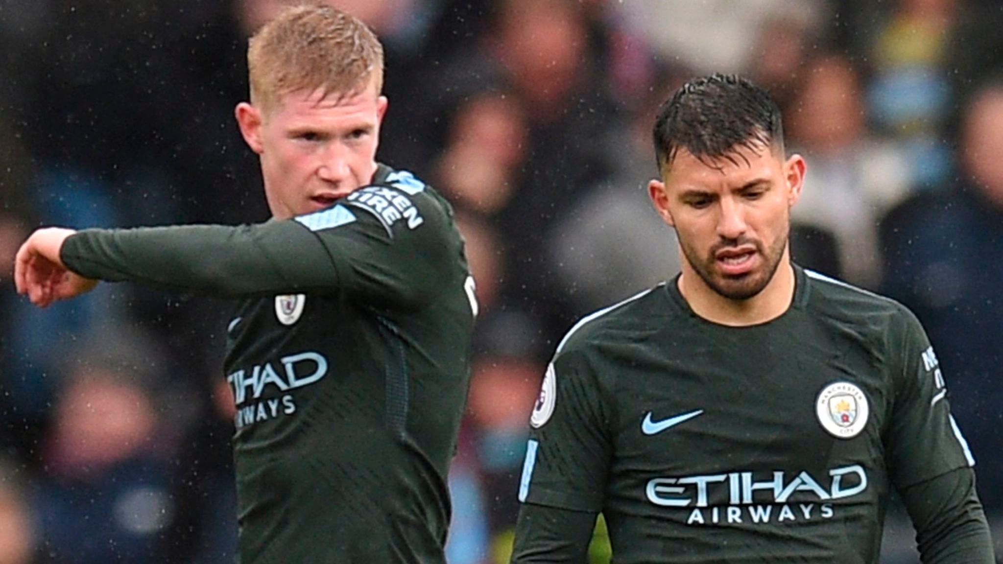 Man City prêt à offrir un pont d’or à De Bruyne, Aguero pourrait partir