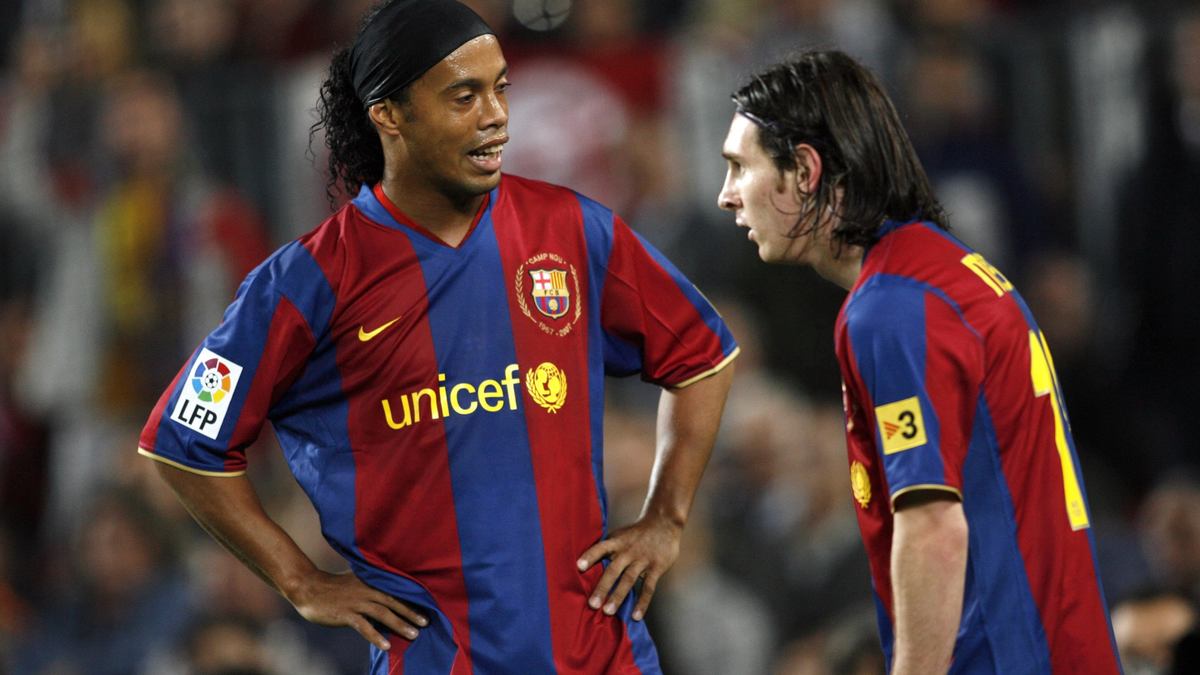 Xavi : « Ronaldinho a beaucoup aidé Messi à être le meilleur au monde »