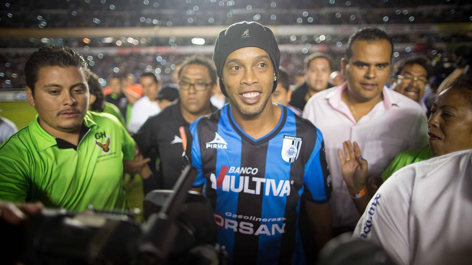 Un ancien coéquipier balance sur Ronaldinho, « je ne l’ai jamais vu s’entraîner le lundi »