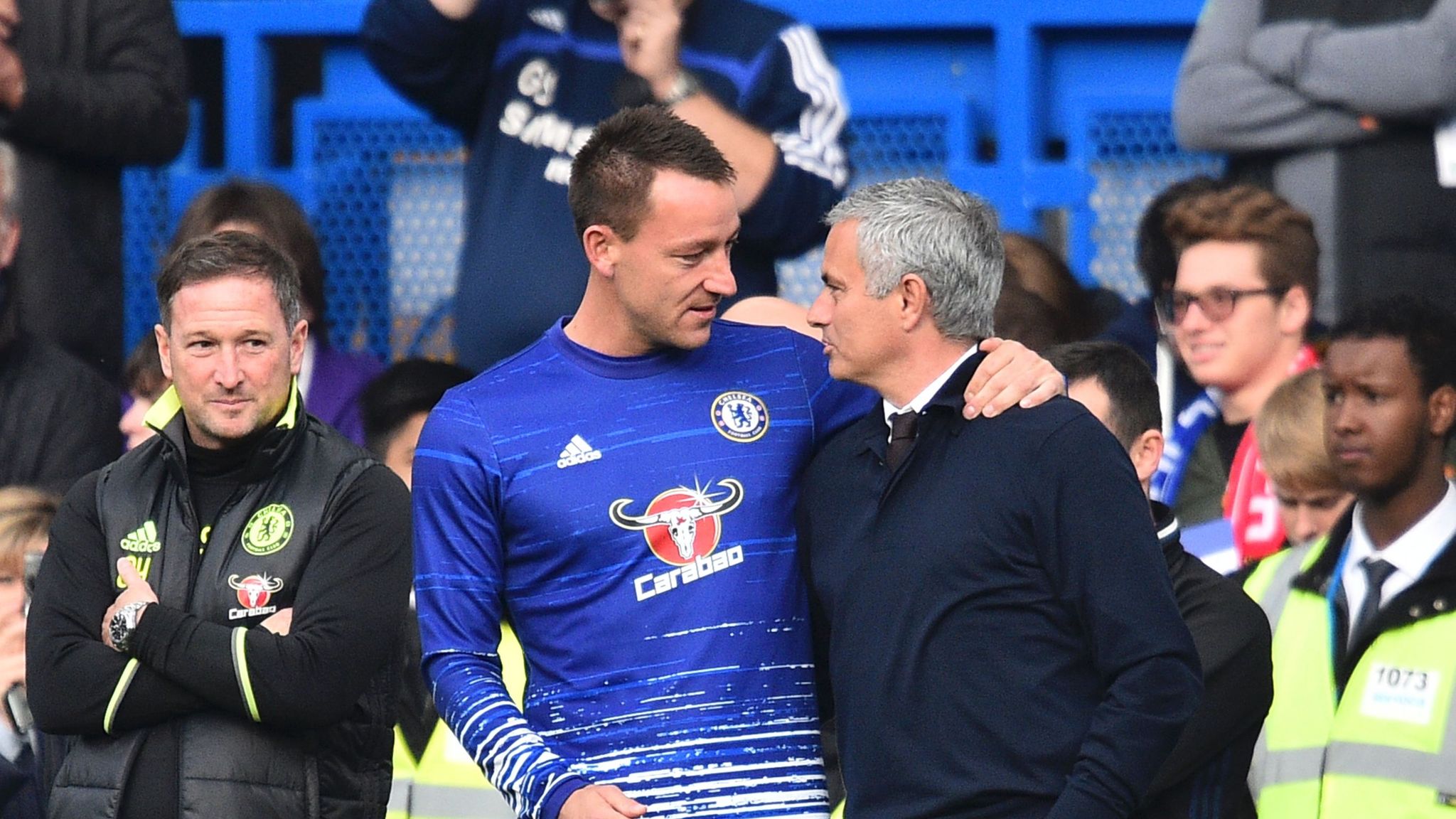 Comment Mourinho a menacé de vendre John Terry devant l’équipe de Chelsea