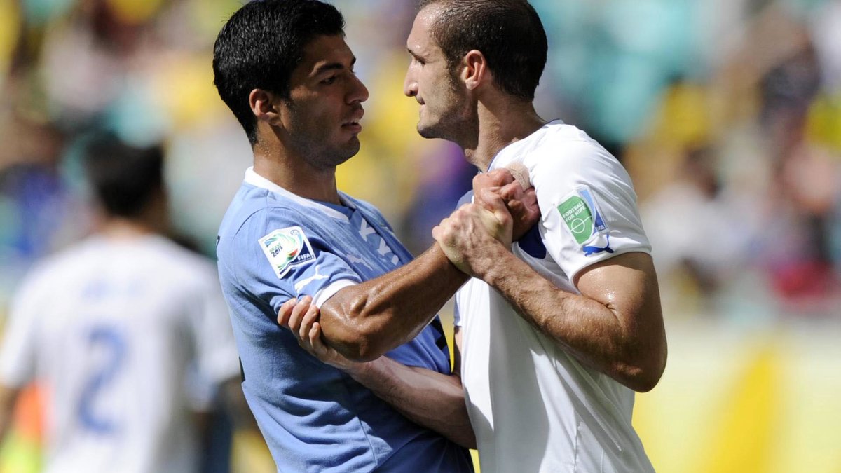 La déclaration lunaire de Chiellini sur la morsure de Luis Suarez