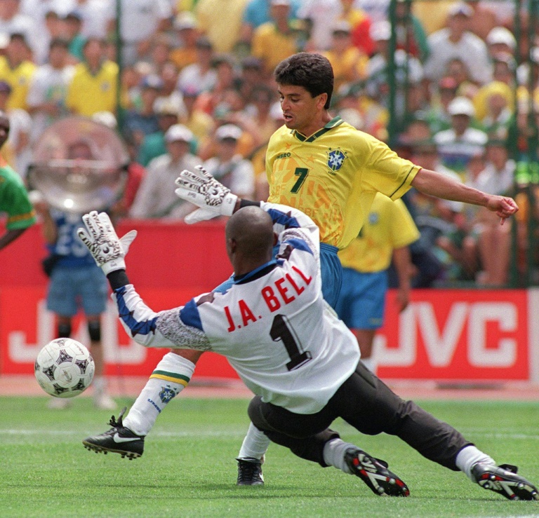 Joseph-Antoine Bell explique comment il est sorti de sa retraite pour le Mondial 1994
