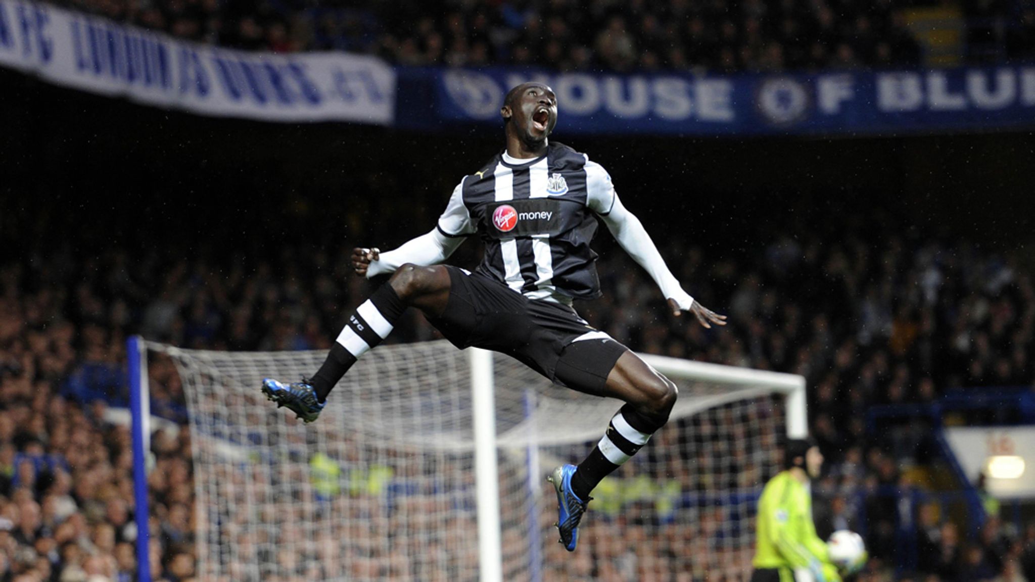 Vintage : Le but venu d’ailleurs de Papiss Cissé contre Chelsea