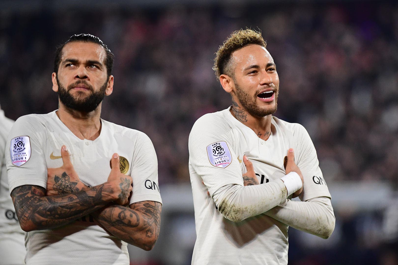 psg neymar la surprise xxl du depart de dani alves icon win 021218 01 72376256835