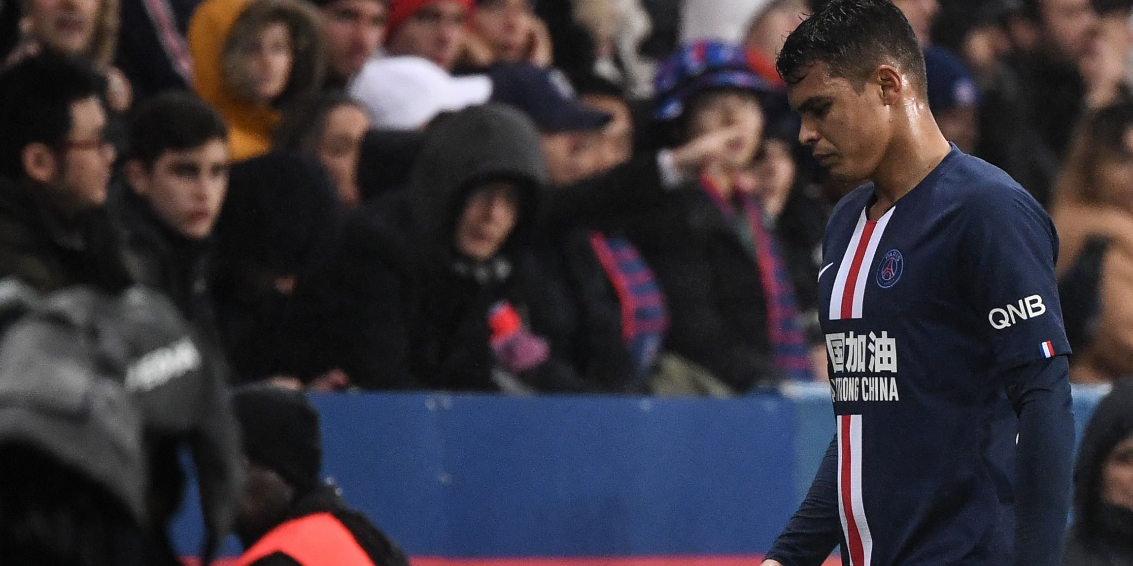 Ligue 1 le PSG se separe de Thiago Silva