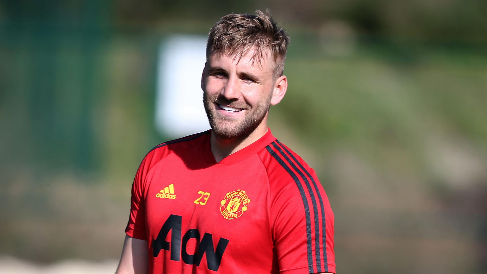 La prédiction de Luke Shaw : « Il peut gagner le Ballon d’or, il ne cesse de s’améliorer »