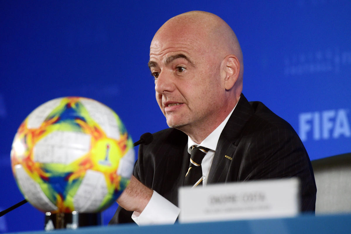 La FIFA se prépare pour deux Coupes du monde en 2022