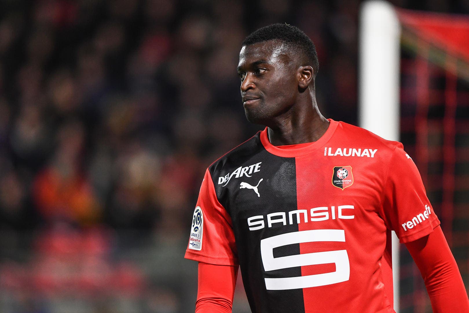 Rennes : Le débat sur l’avenir de Mbaye Niang relancé