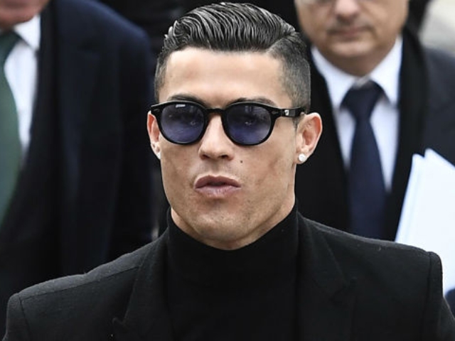 Ronaldo choisit deux joueurs pour concourir pour le titre de meilleur au monde