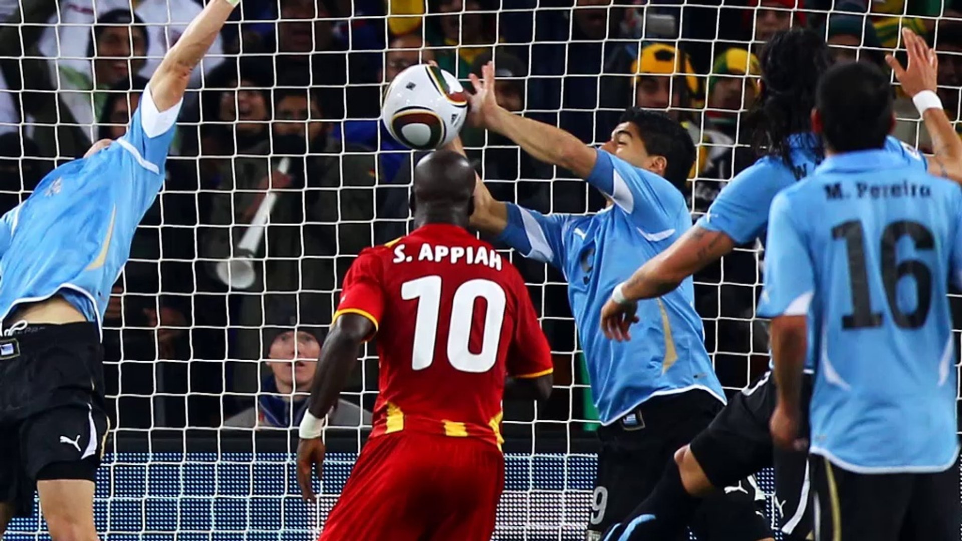 Main de Suarez face au Ghana, 10 ans après Abedi Pelé fait une sortie fracassante