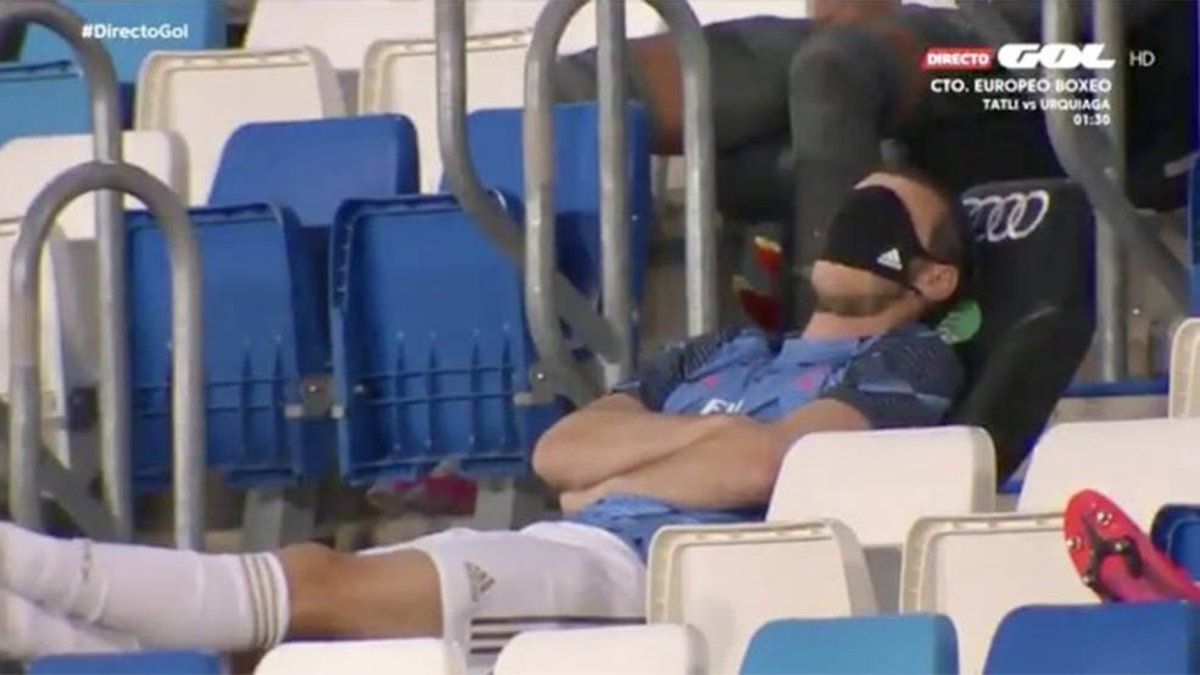 Incroyable : Sur le banc, le geste de Gareth Bale qui choque en Espagne (vidéo)