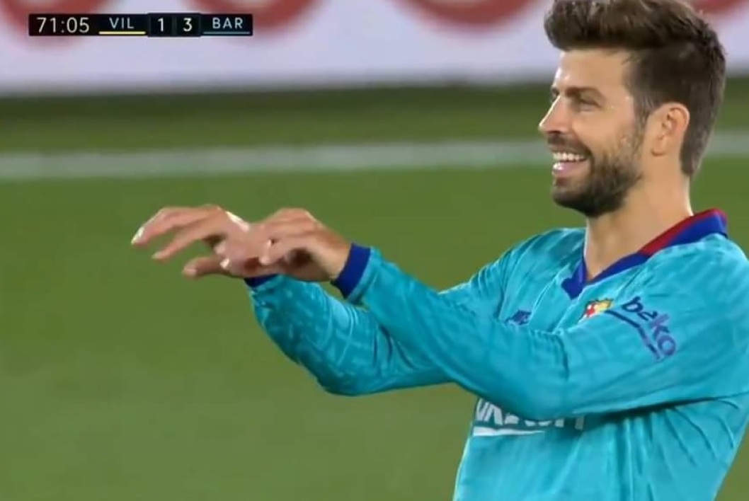 Pique fait un geste controversé après le but refusé de Messi contre Villarreal