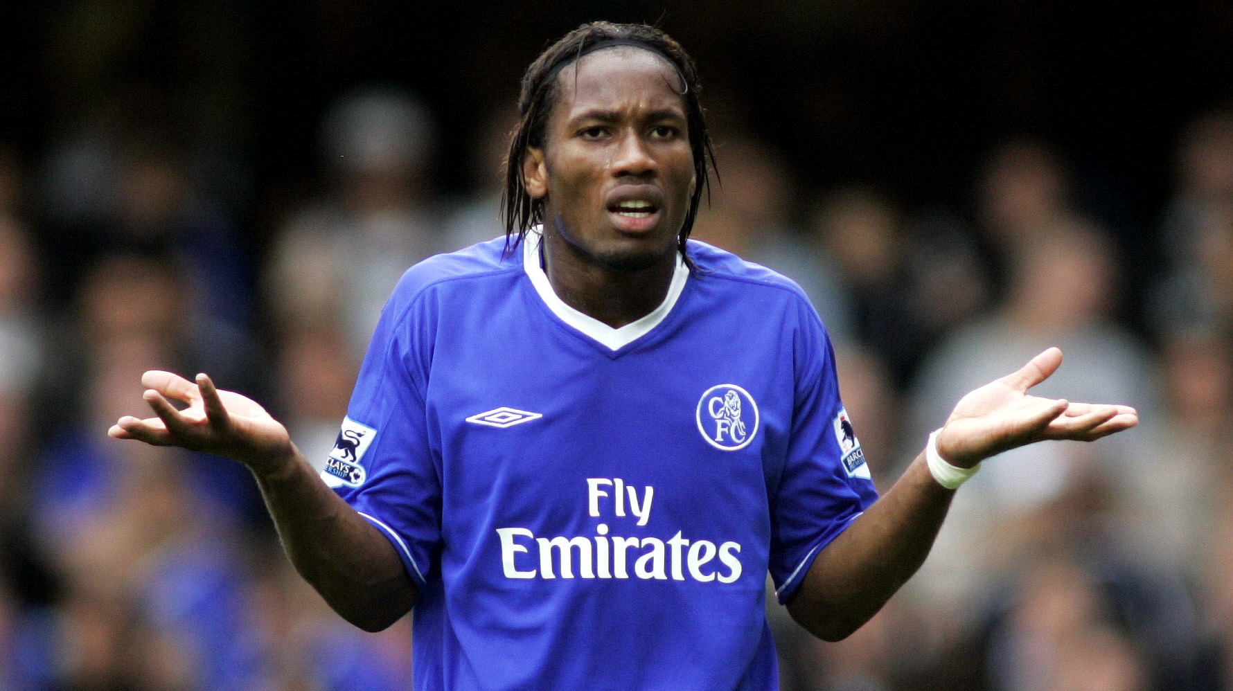 Il y a 16 ans jour pour jour, Drogba signait à Chelsea, le reste appartient à l’histoire
