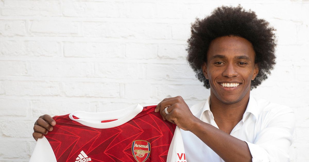 0 Arsenal Unveil New Signing Willian