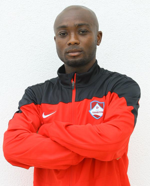 Togo : Serge Akakpo montre l’exemple à Emmanuel Adebayor