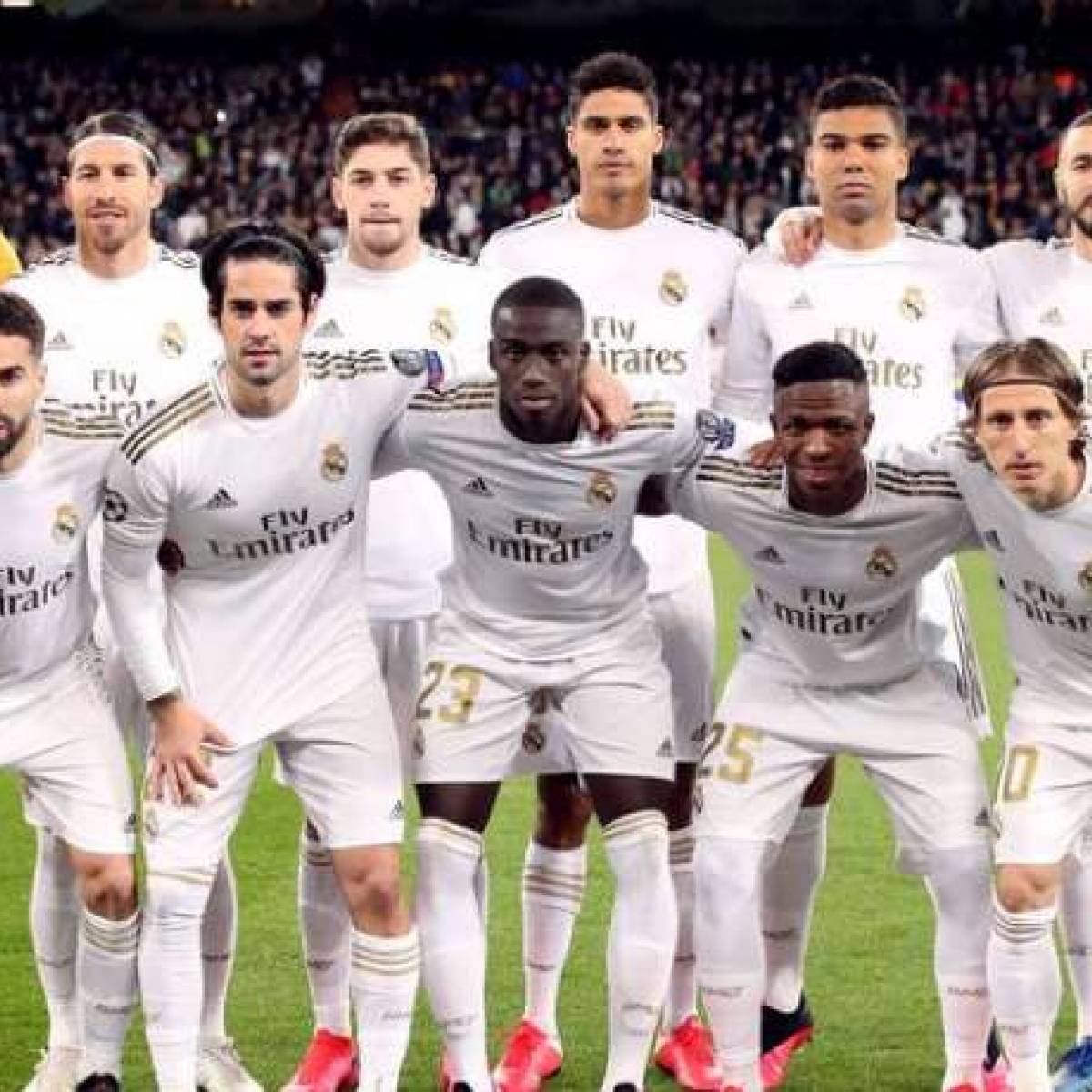 le onze du real madrid aligne lors du match real madrid manchester city en ligue des champions 275959