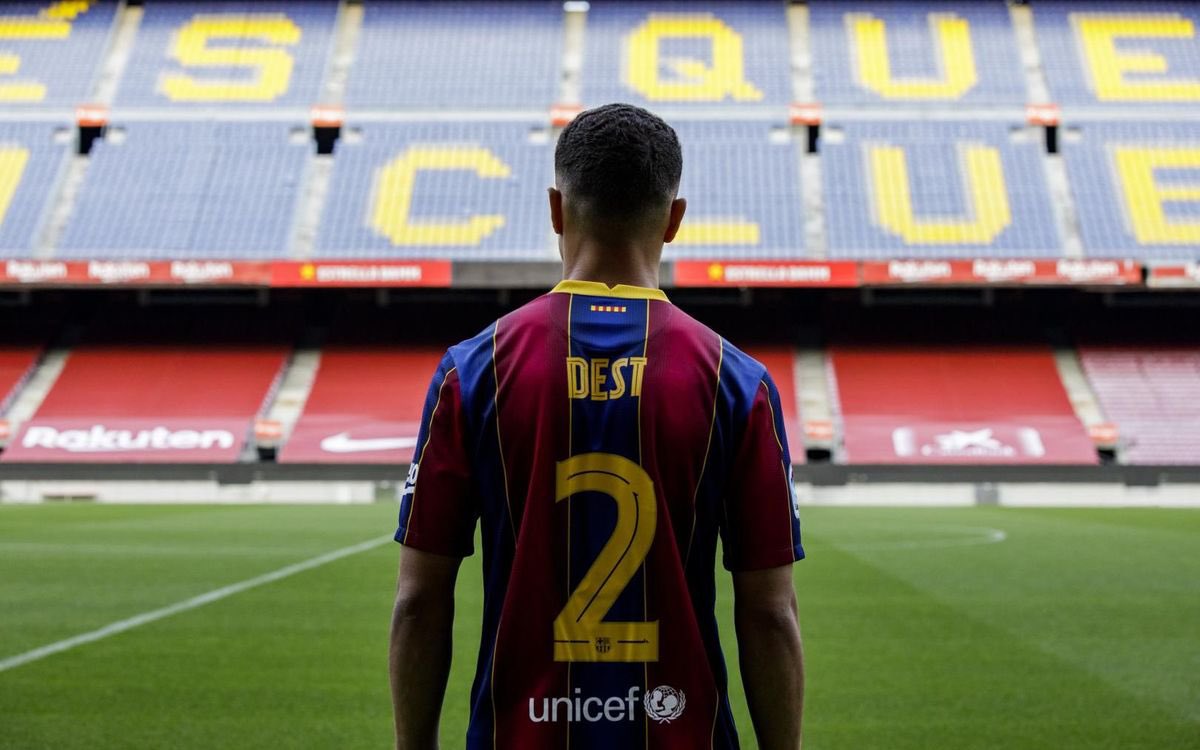 OFFICIEL : Sergiño Dest signe au FC Barcelone
