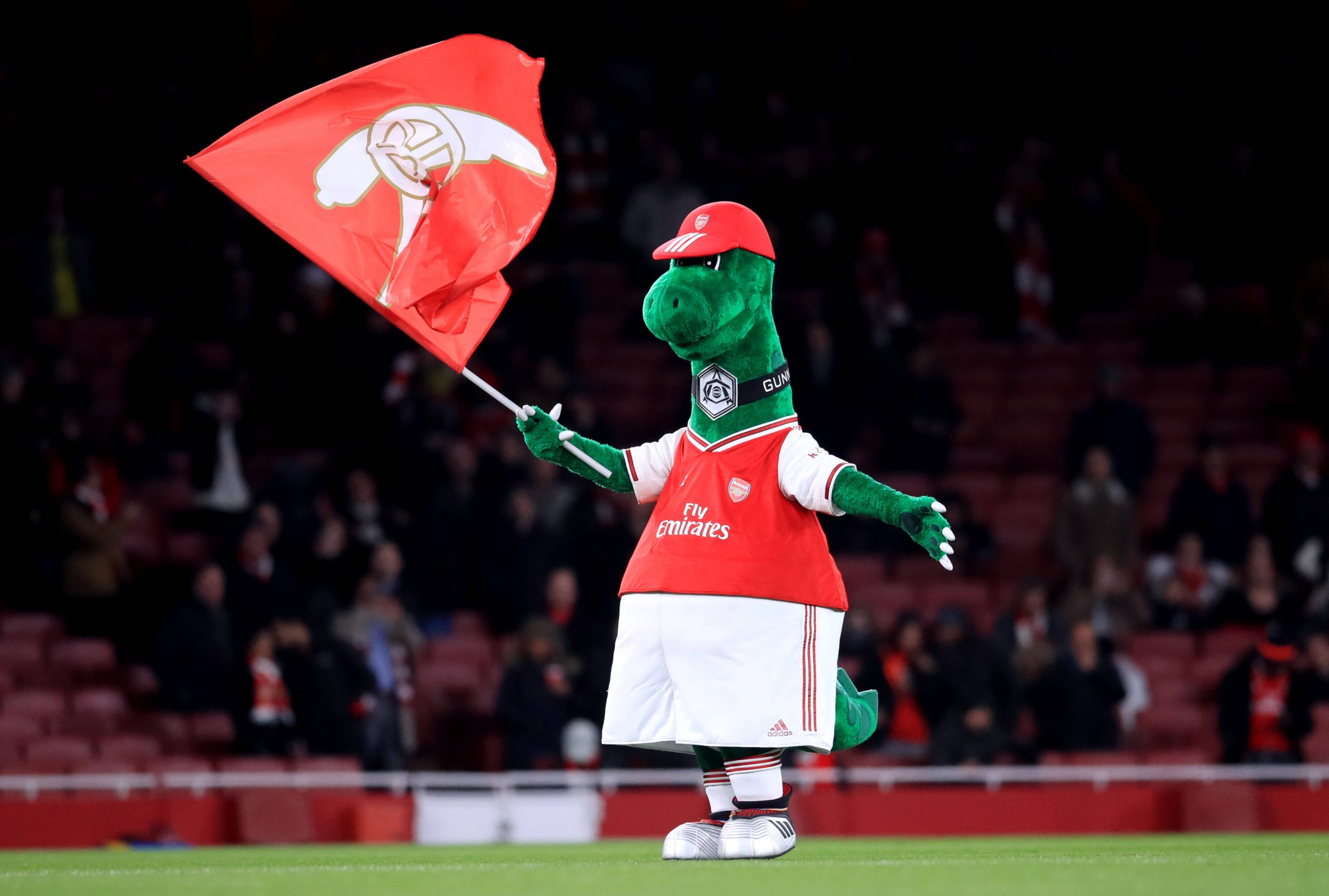 Arsenal : Le magnifique geste de Mesut Özil envers la mascotte du club