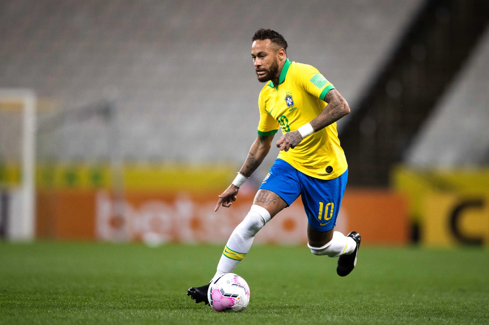 Bras de fer entre le PSG et le Brésil : Neymar bel et bien convoqué en sélection malgré sa blessure