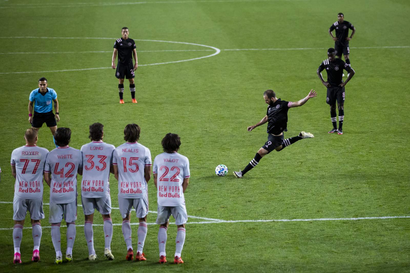 Inter Miami : Higuain inscrit son premier but, sur un joli coup-franc direct (vidéo)
