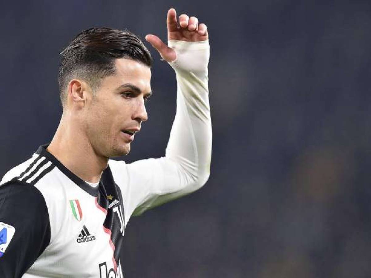 cristiano ronaldo mecontent d avoir ete remplace lors du choc entre la juve et l ac milan 267381