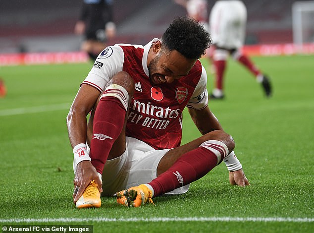 Arsenals Pierre Emerick Aubameyang failed to shoot at home for the