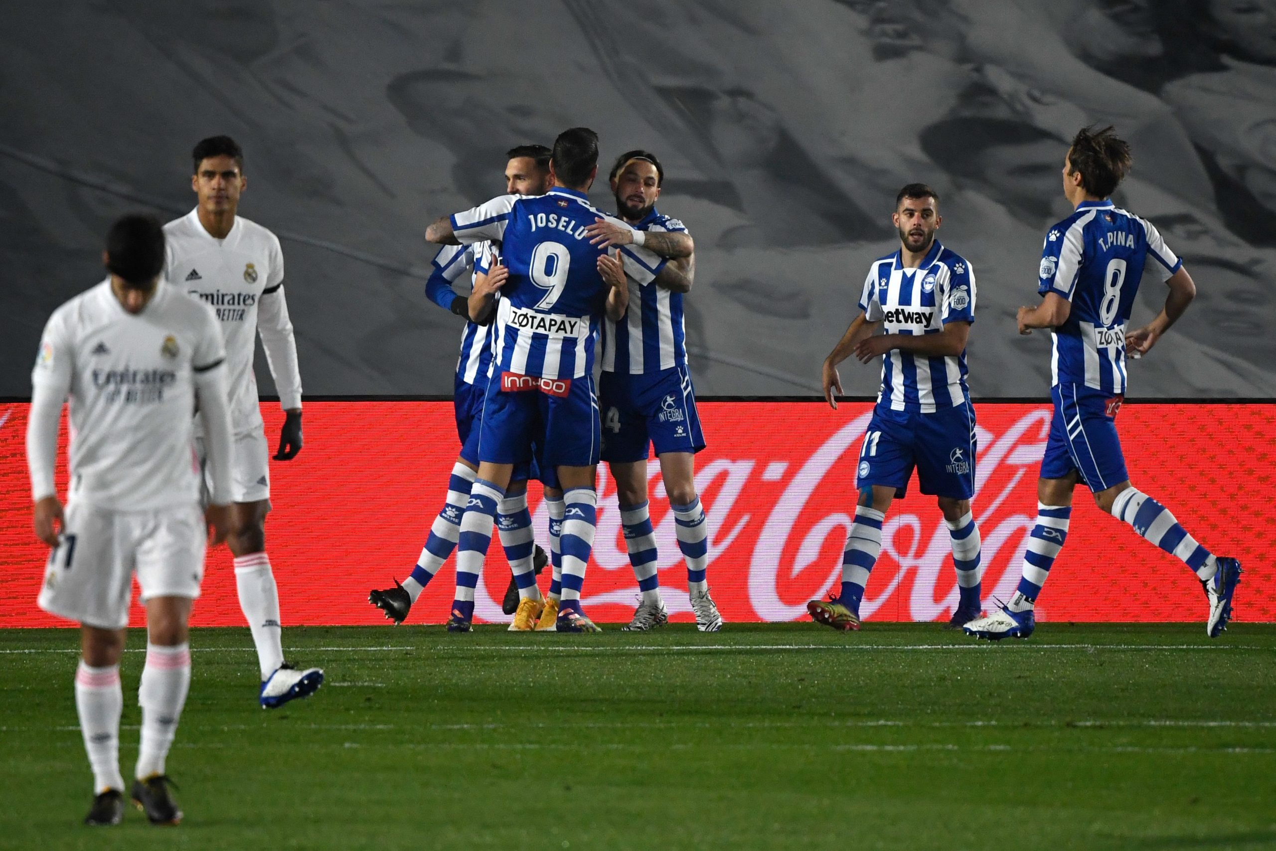 Soirée cauchemardesque pour le Real Madrid, battu à domicile par Alaves, avec Hazard blessé