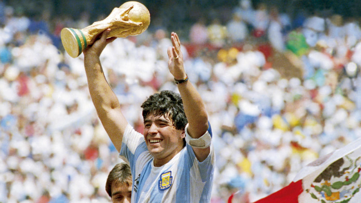 Un légendaire maillot de Maradona mis aux enchères et estimé à 7M€