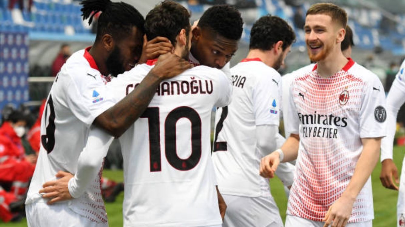 Série A: L’AC Milan domine Sassuolo et consolide sa première place