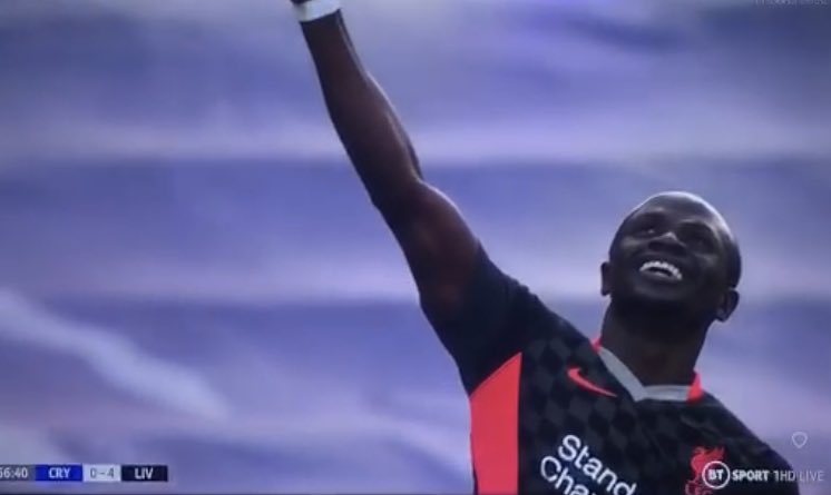 Liverpool : Voici la triste histoire derrière la célébration de Sadio Mané face à Palace