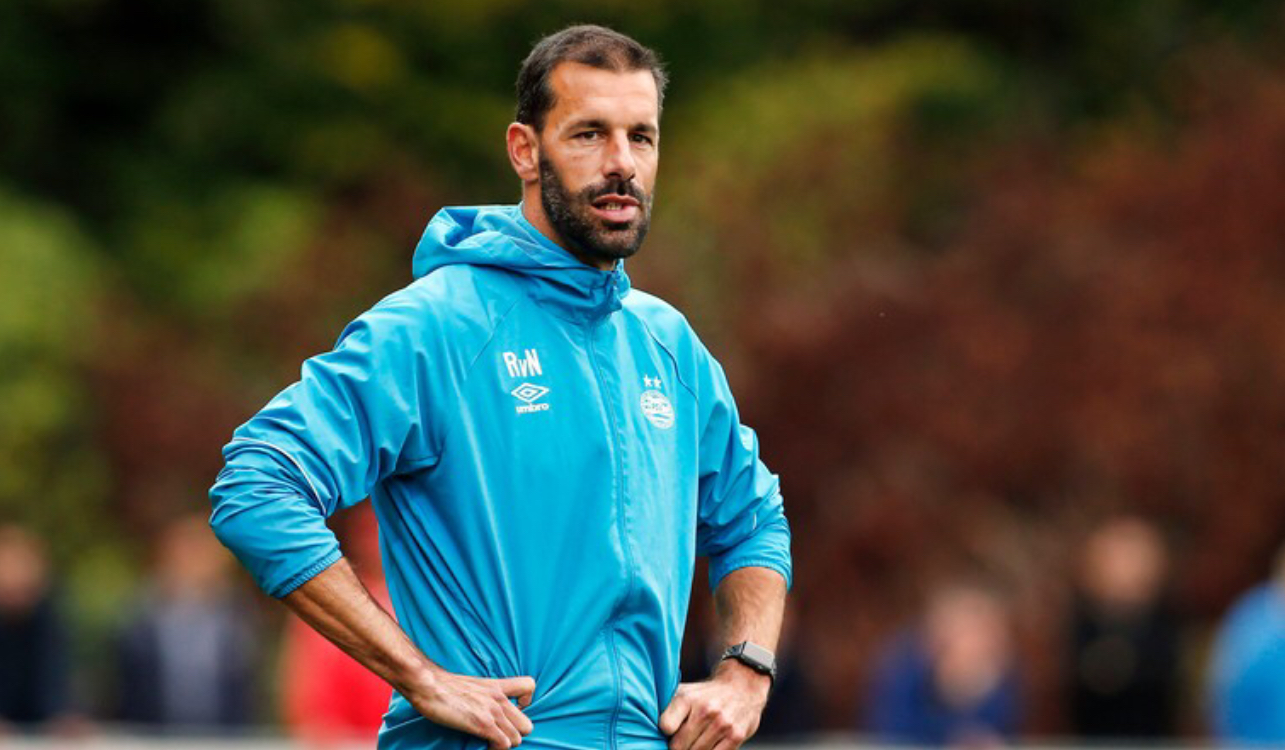 Officiel: Ruud Van Nistelrooy, ancienne gloire de Man United et du Real Madrid, a trouvé un banc !