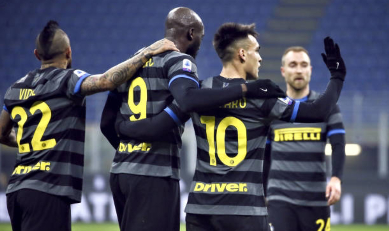 Série A: L’Inter surclasse Benevento et met l’AC Milan sous pression