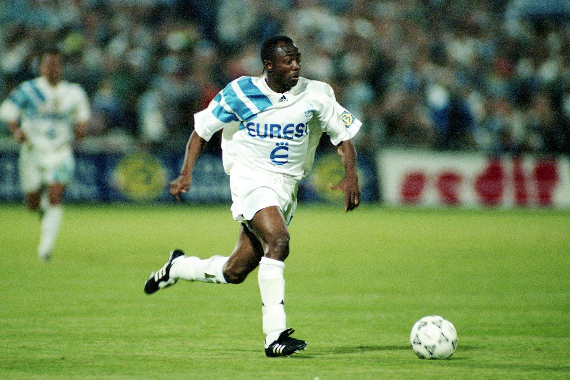 Abédi Pelé, Drogba, Essien,… Top 5 des Africains ayant joué à l’OL et à l’OM