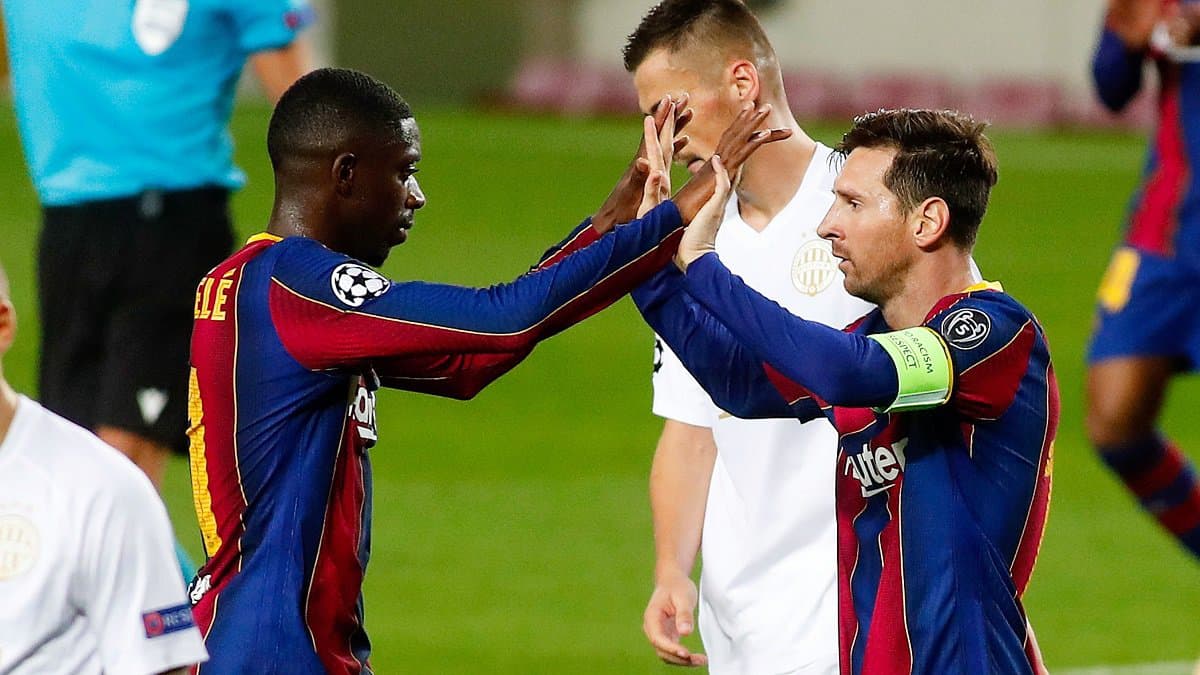 Ousmane Dembele et Lionel Messi se congratulent 969297