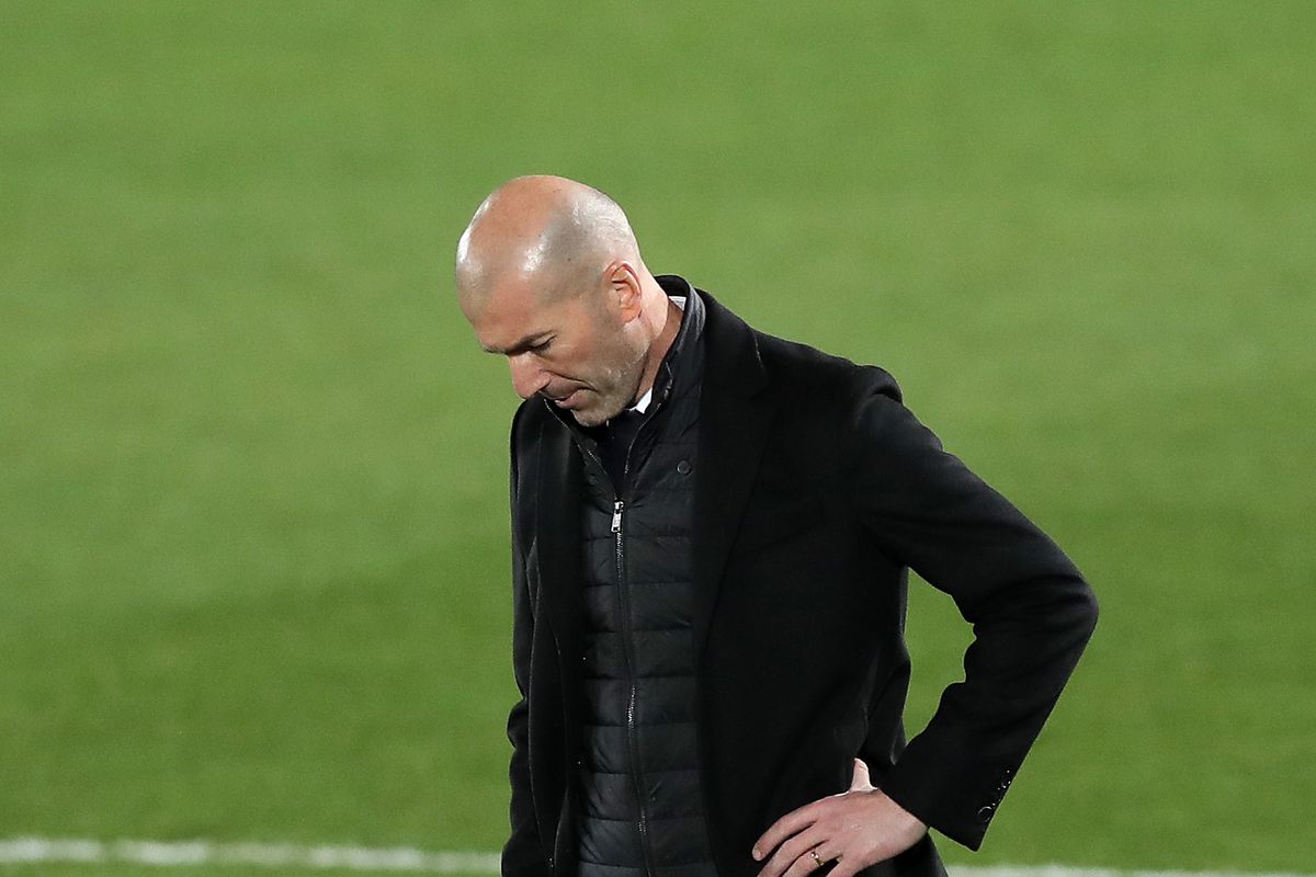 Real Madrid : Zidane tance ses joueurs après le nul contre la Real Sociedad