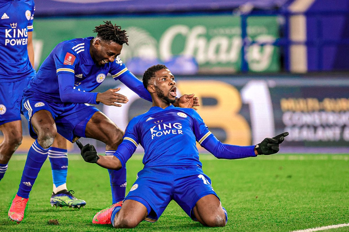 Iheanacho bat le record de Drogba avec un doublé contre Man Utd