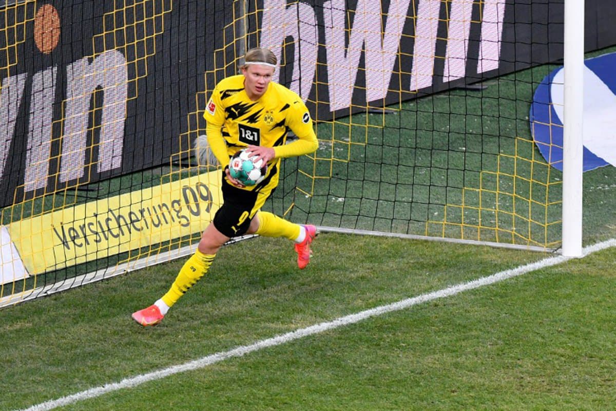 Lattaquant de Dortmund le Norvegien Erlin Braut Haaland auteur de legalisation 2 2 contre Hoffenheim lors de leur match de Bundesliga le 13 fevrier 2021 a Dortmund 970694
