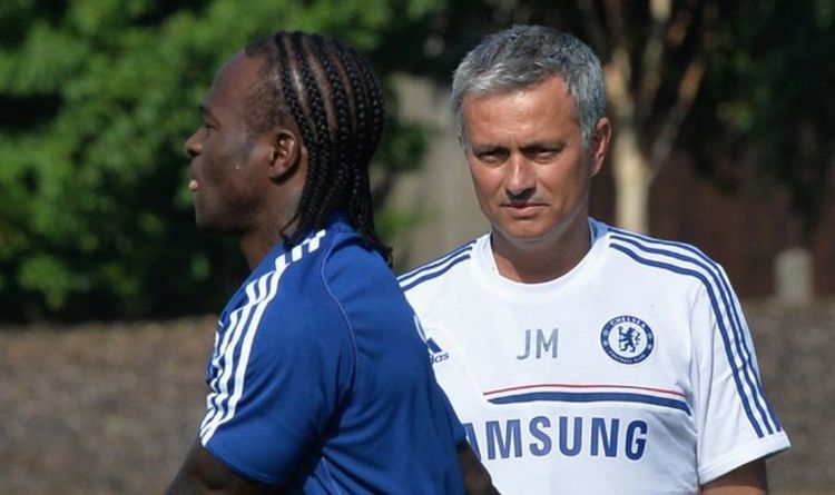 Victor Moses revelou seu melhor treinador de todos os tempos e deslizou uma pá em Mourinho