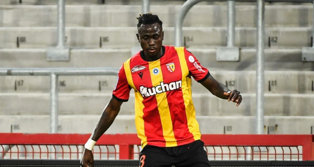 Ligue 1 : le Guinéen Issiaga Sylla suspendu 3 matchs
