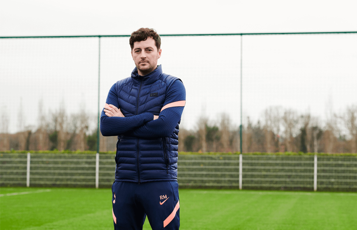 OFFICIEL : Ryan Mason, actuel entraîneur des jeunes de Tottenham, dirigera l’équipe première jusqu’à la fin de la saison.