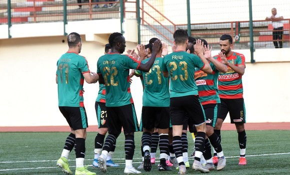 MC Alger se qualifie en quart