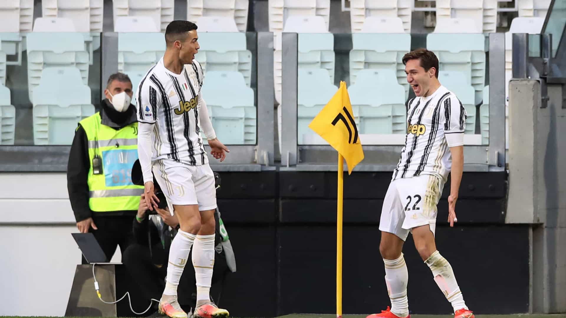 « C’est contagieux », Chiesa explique sa célébration avec Ronaldo face à Naples