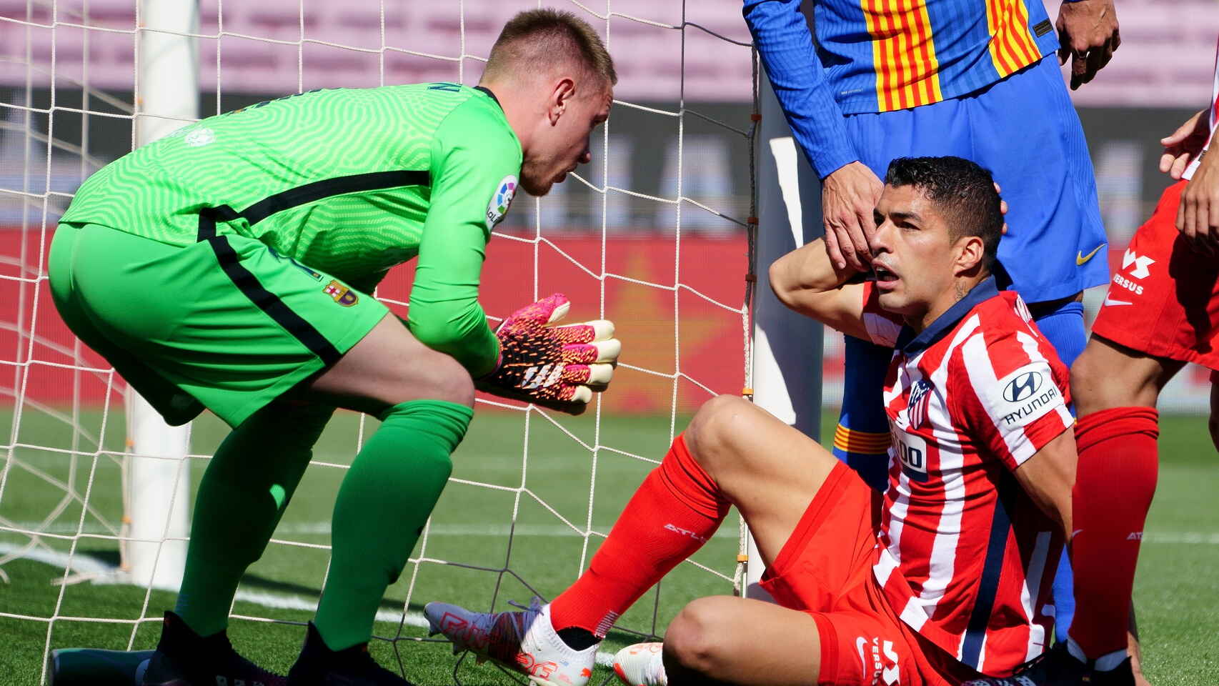 « Tu me cherches ? », l’échange tendu entre Luis Suarez, Ter Stegen et Piqué pendant Barça-Atlético