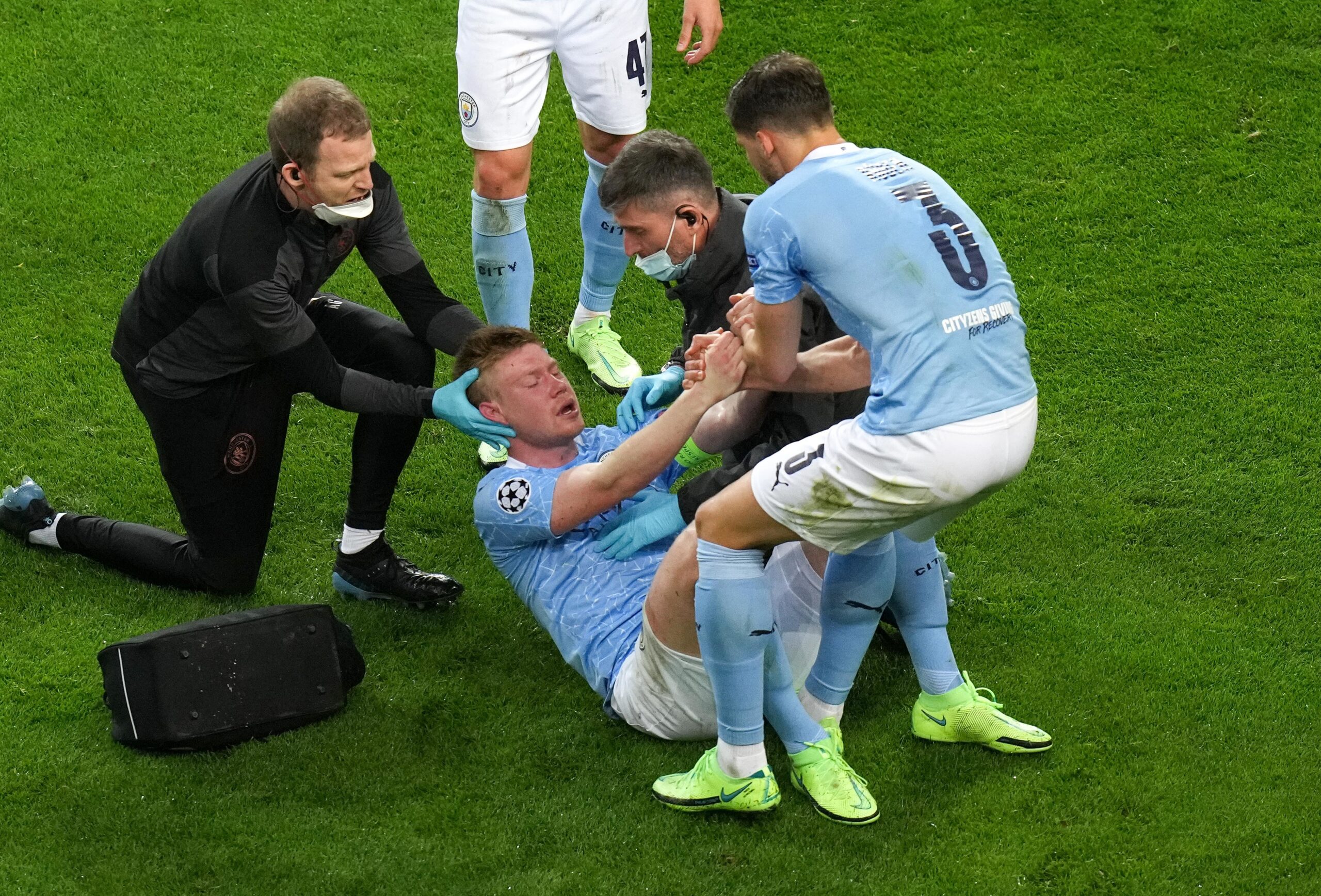 « C’est presque criminel », une légende néerlandaise s’en prend à Rüdiger pour De Bruyne