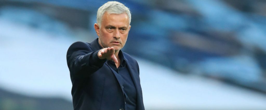 José Mourinho : « Il a remporté le Ballon d’Or, alors ne le comparons à personne »