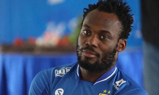 Michael Essien défend Nicholas Jackson face aux critiques de Obi Mikel !
