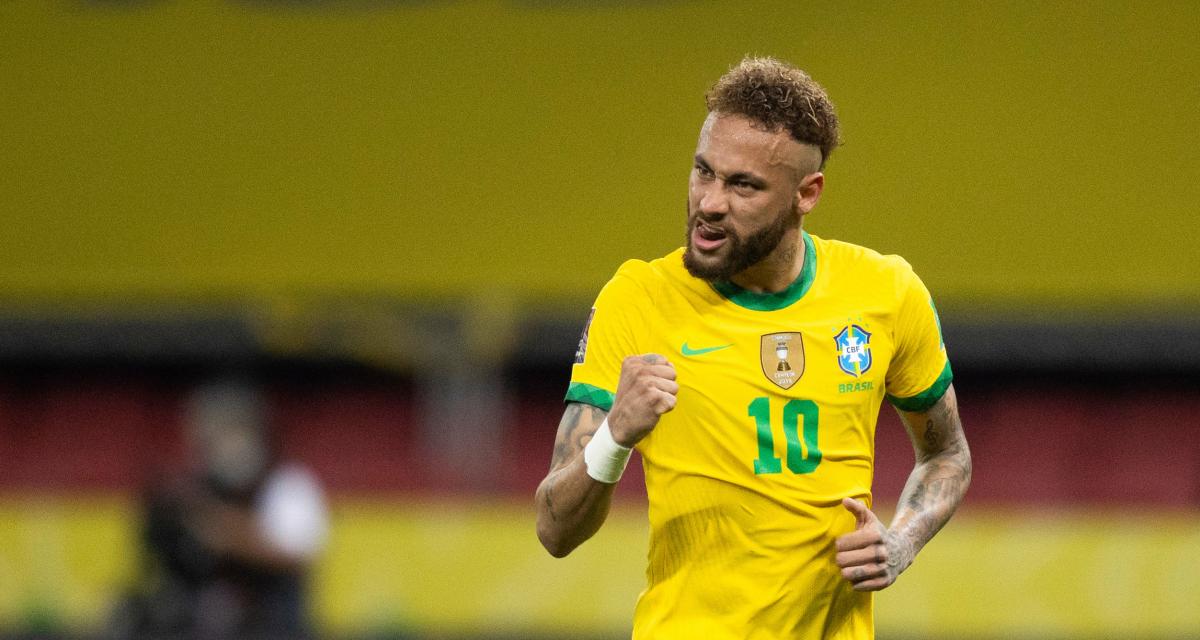 1200 L psg neymar revient sur sa prolongation et glisse un tacle aux mauvaises langues