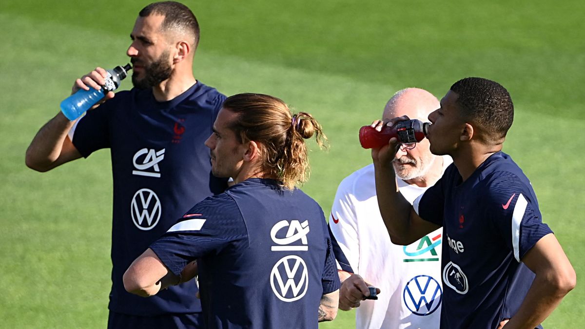 EDF :Le trio Griezmann-Benzema-Mbappé titulaire contre les Gallois, les compos