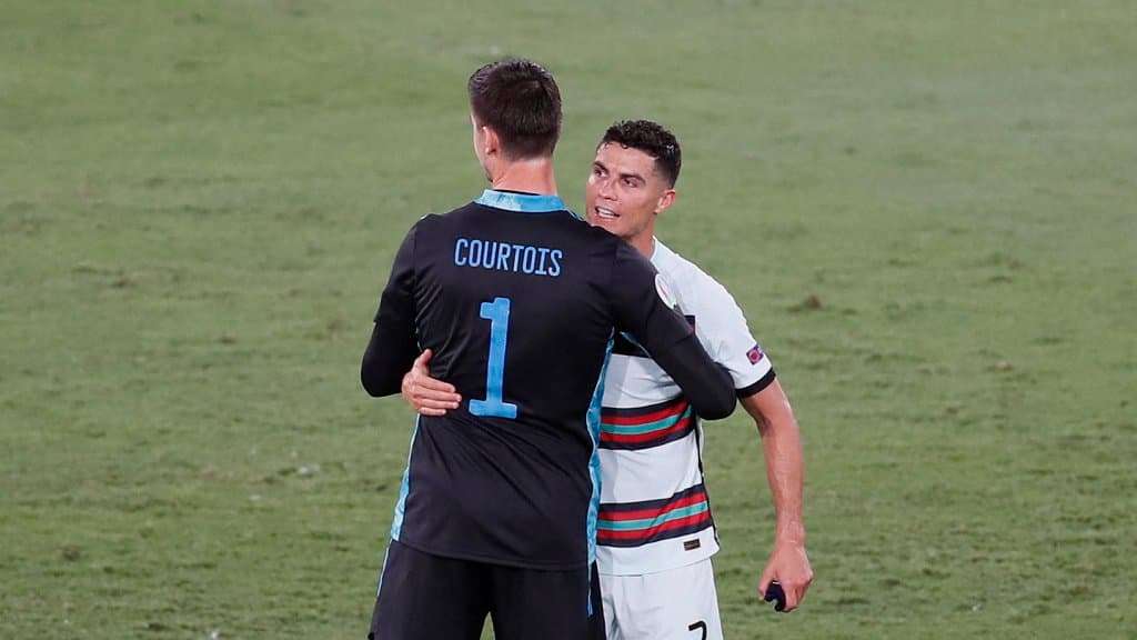 Courtois et Ronaldo 1056936